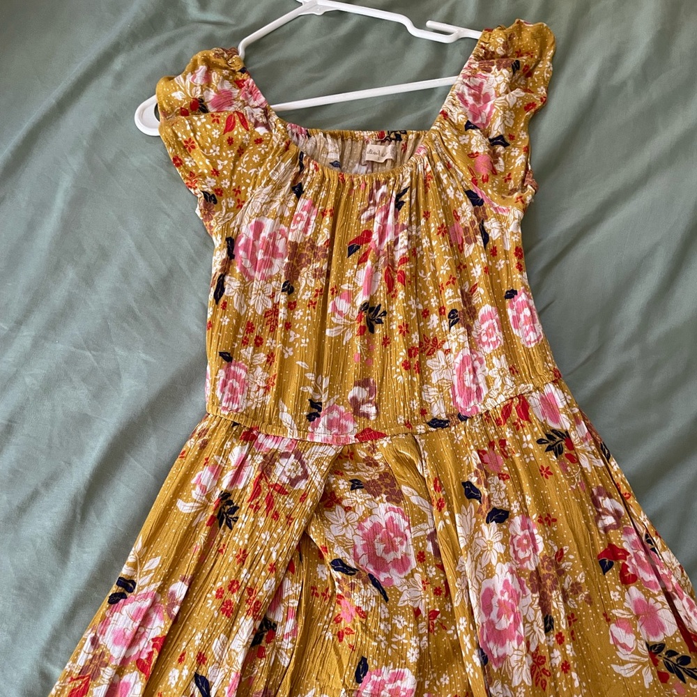 Hello Altar’s state high-low romper size large